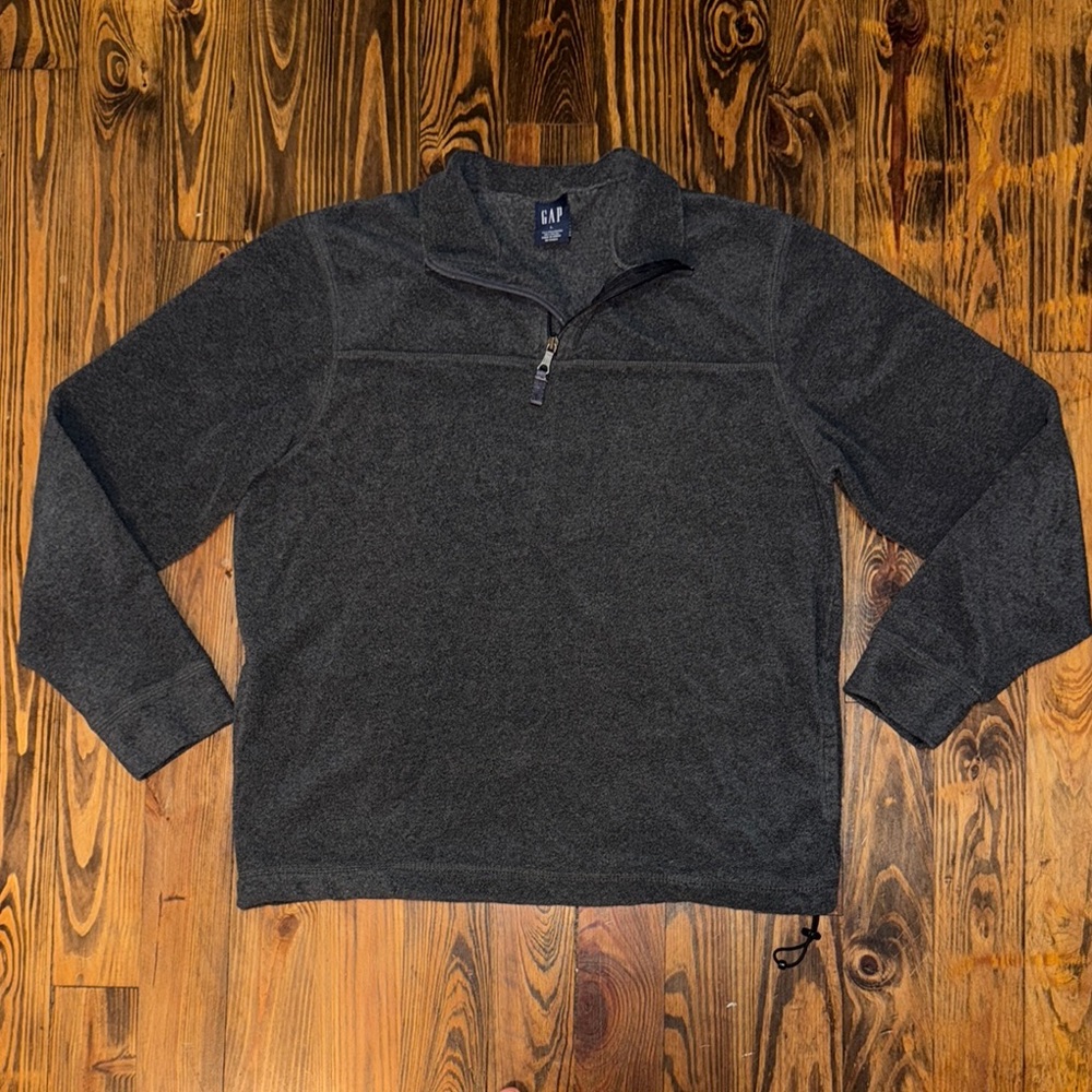 GAP Men’s Gray Fleece Quarter Zip Sweater